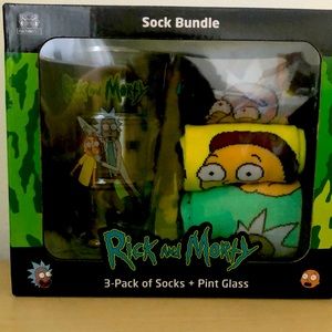 Rick and Morty 3 pack of socks & 16 oz pint glass gift set